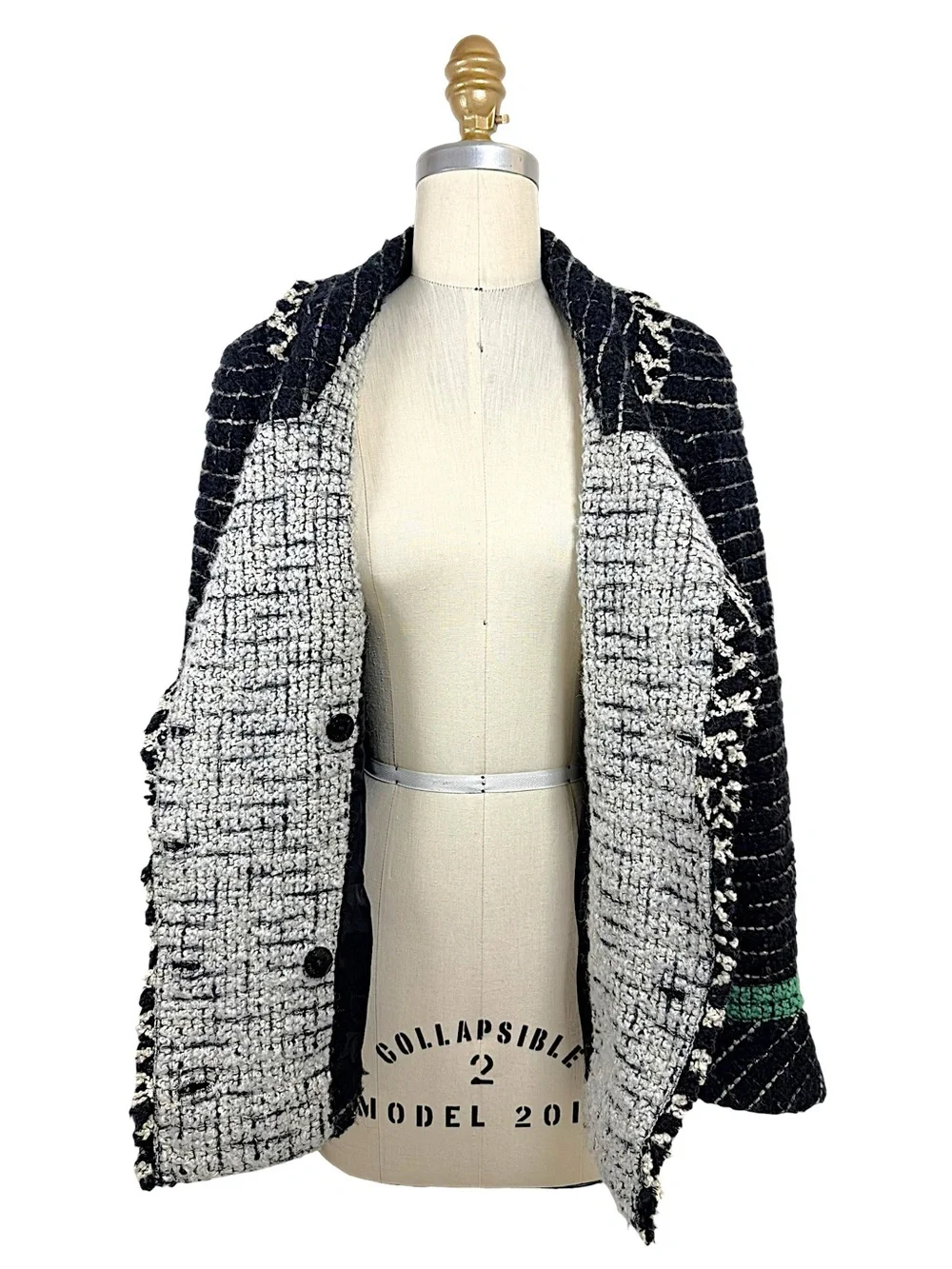 Chanel Fall 2009 Runway Look 22 Bouclé Tweed Jacket & Skirt Set